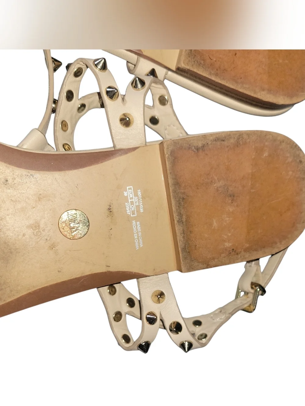 Zara Leather Women's Studded T-Strap Ankle Strap Thong Style Cream Sandals Sz 39 - Picture 7 of 8